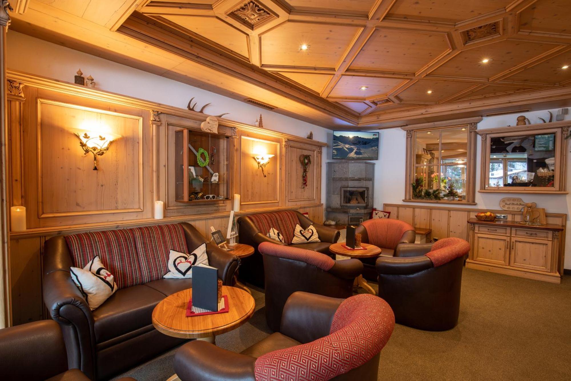 Hotell Garni Monte Bianco 4*