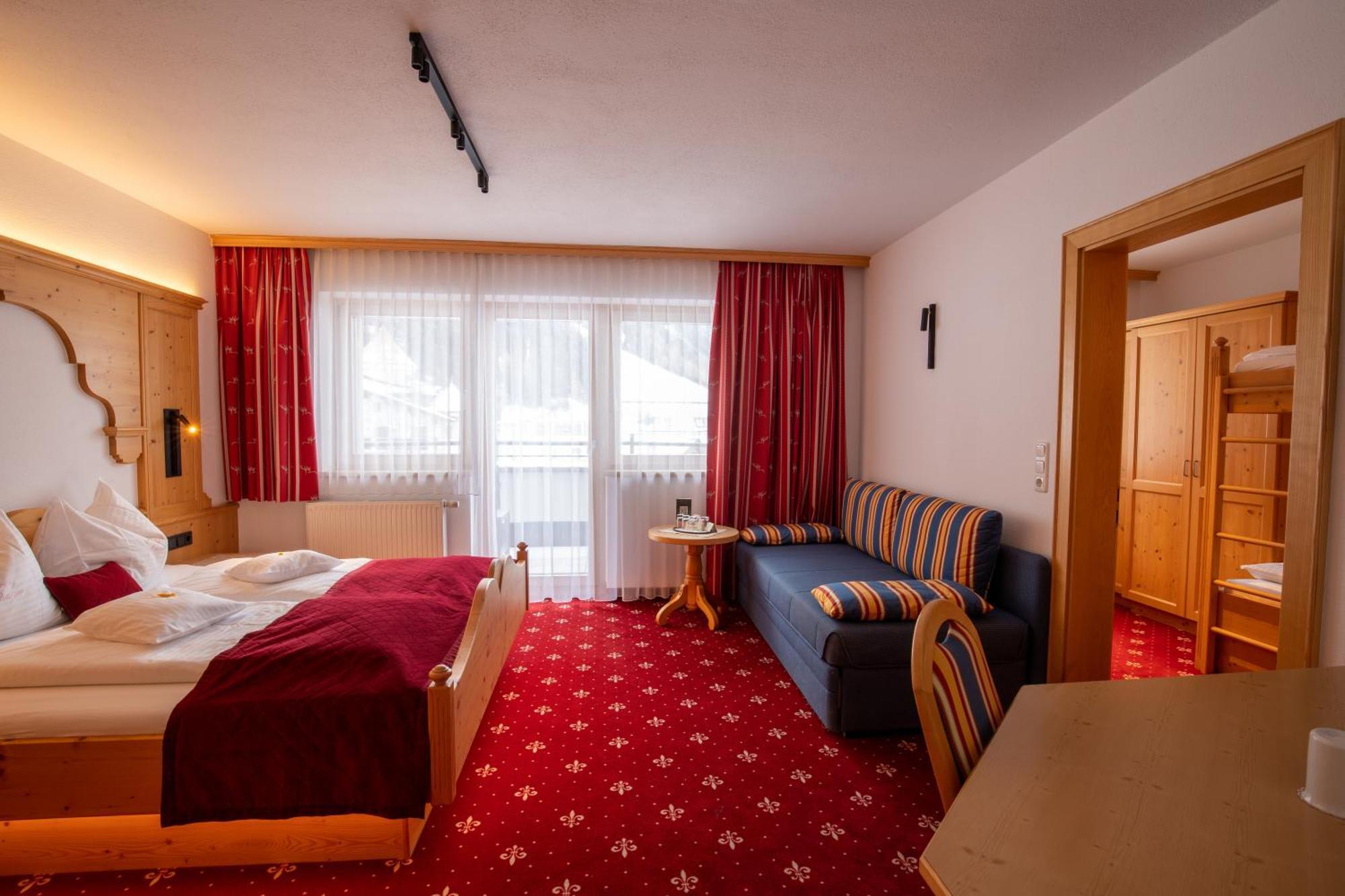 Hotell Garni Monte Bianco 4*