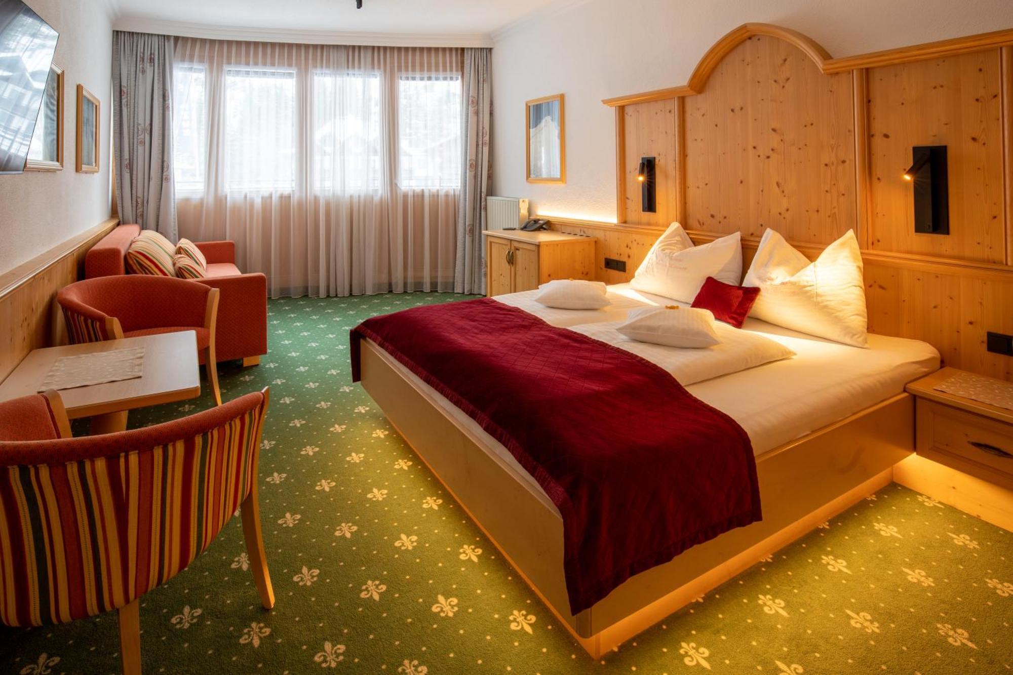 Garni Monte Bianco Hotell 4*